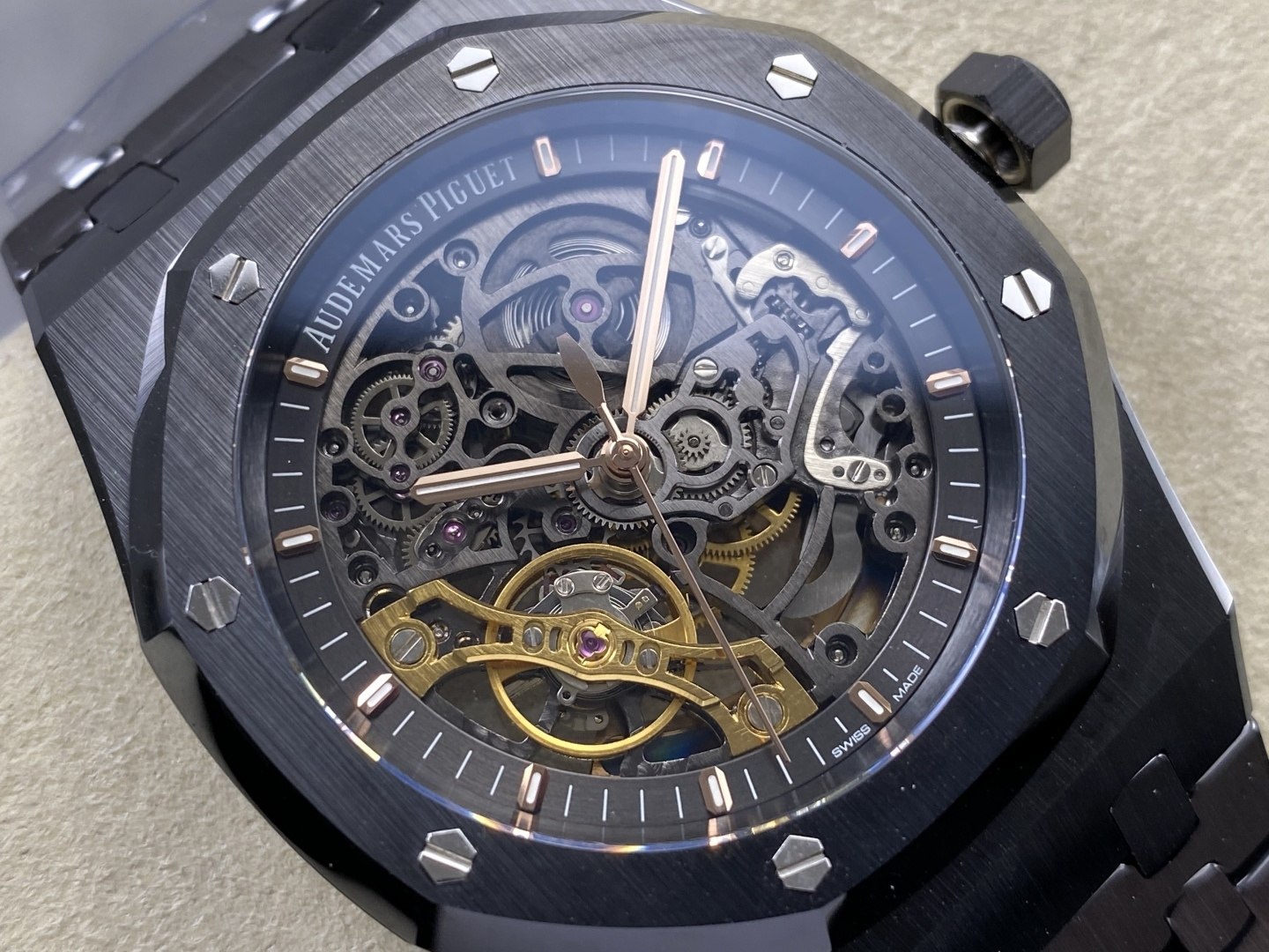 Detail photography of the Royal Oak replica